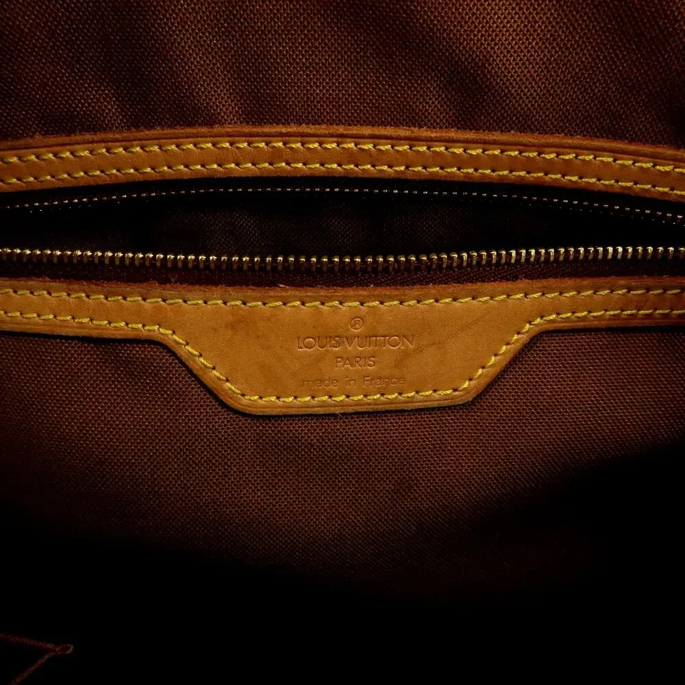⭐🔥AUTHENTIC🔥⭐Authentic Louis Vuitton Cabas Mezzo Tote